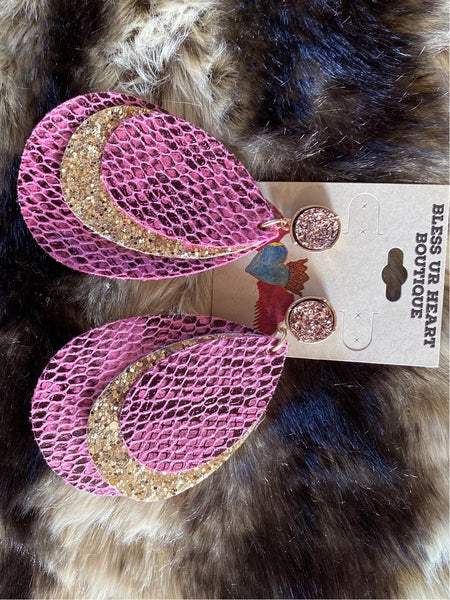 pink snake print and gold teardrops ear132